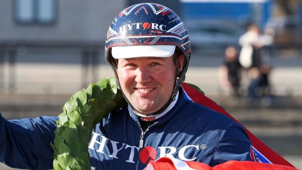 - Kjemper nok en plass helt der fremme